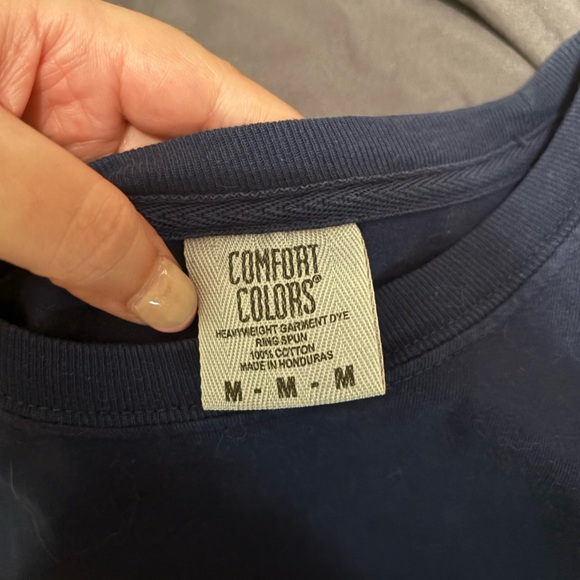 nature backs t shirt - Picture 3 of 3